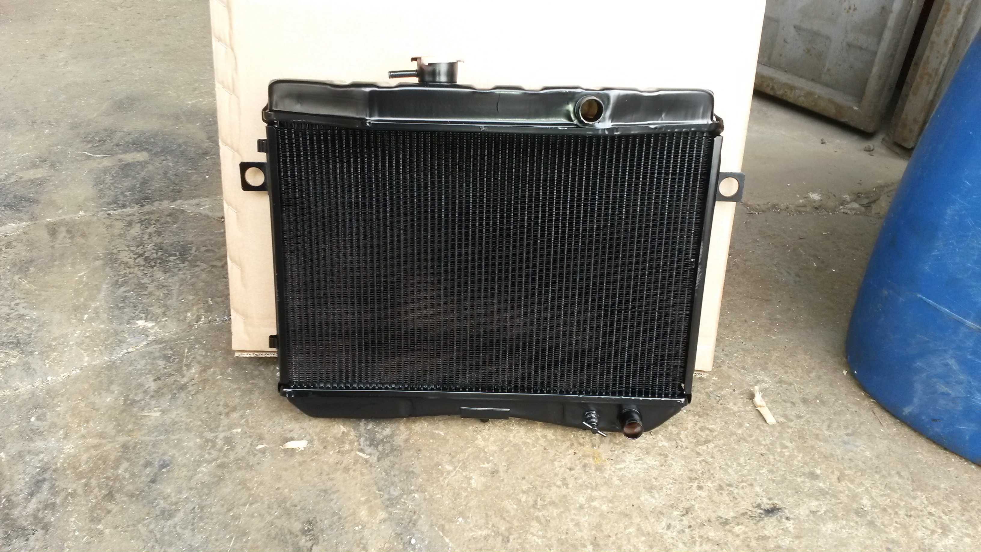 KADA Volvo Volvo P1800S Koleksiyon Grubu Bakır Ünite Soğutma Sistemi - Orijinal OEM 252086 - Parça Kodu KE30061